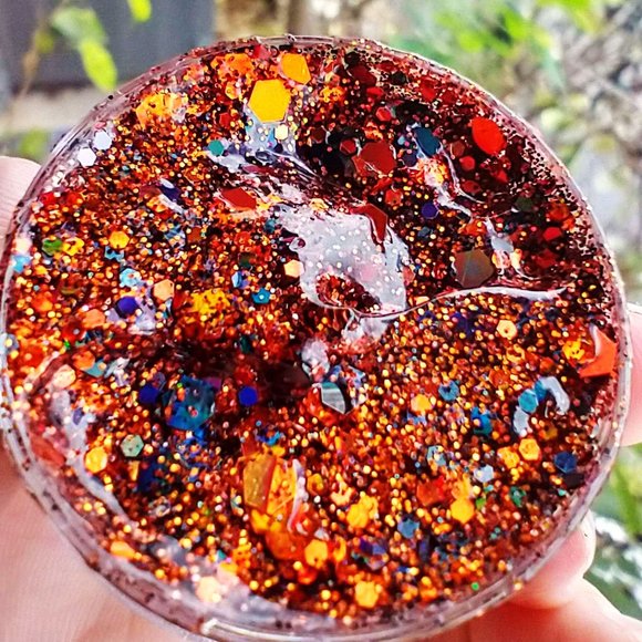 Alchemy Workshop Handmade Body Glitter Gel - Halloween Edition - Hallows (10ml) - Picture 5 of 9